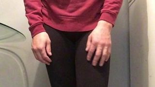 Young bottom in leggings